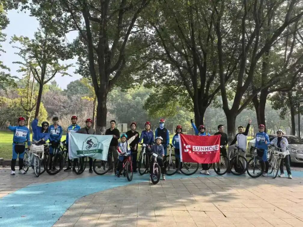 1762408223803472.jpg 889658ff80bd961aba10d1dc8278a4a5.jpg