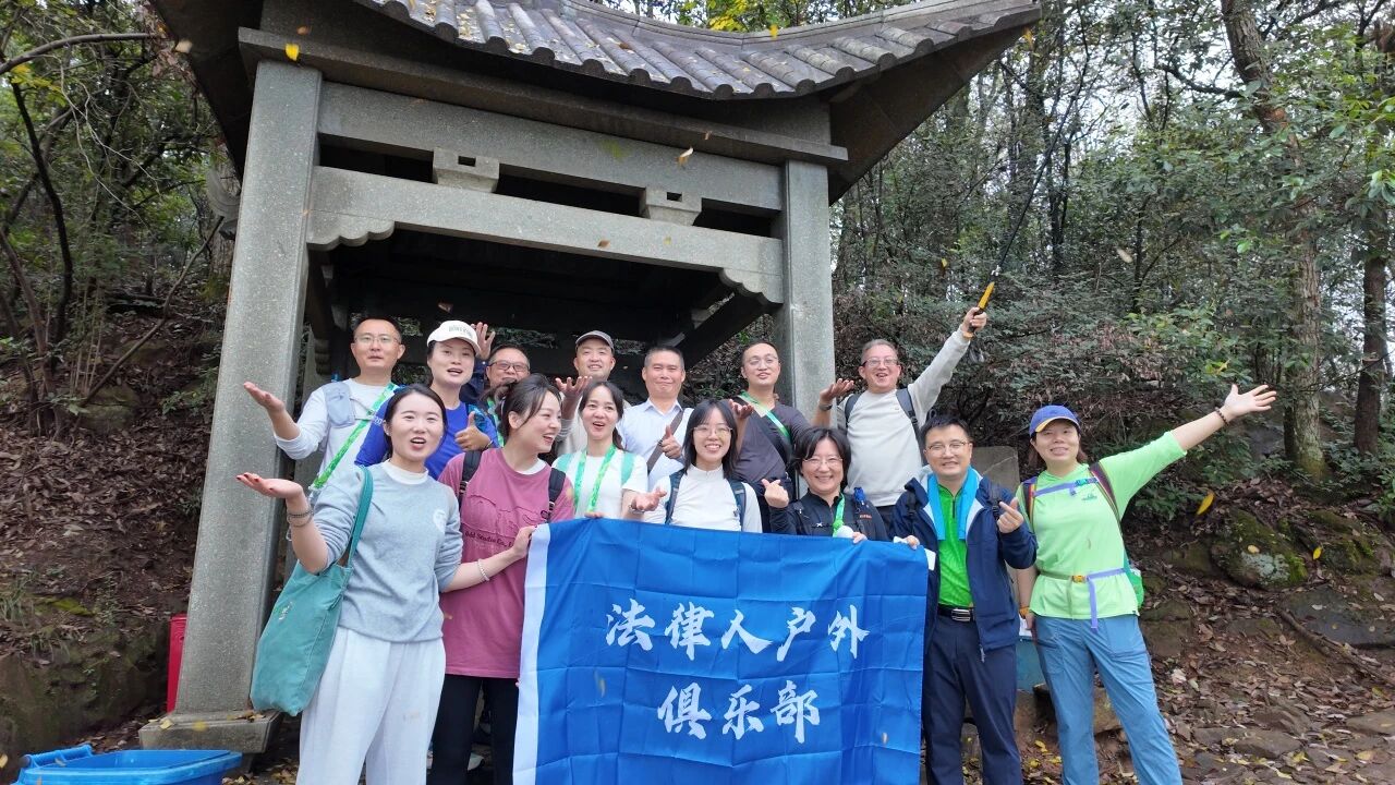 1763098856818133.jpg 7f90756979404da795381dc915918785.jpg