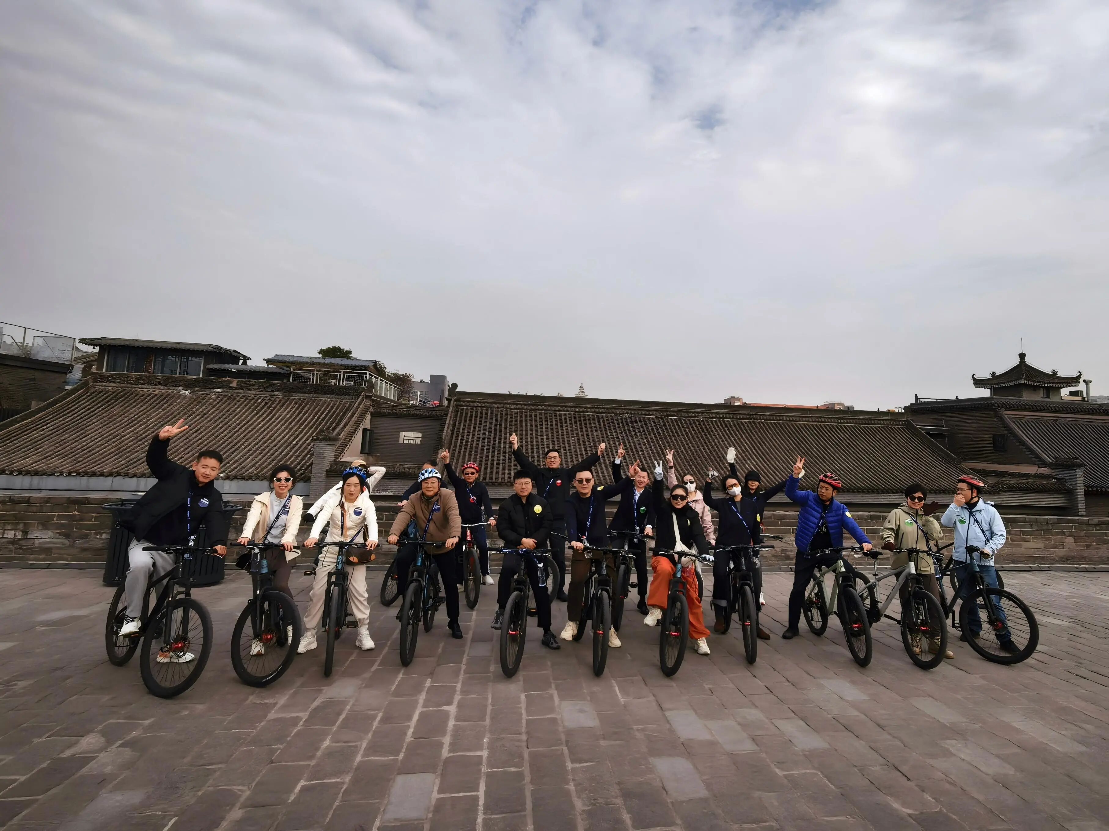 1763455545348464.jpg 040a45ba03f20a19ad54cf8efafb04f3.jpg