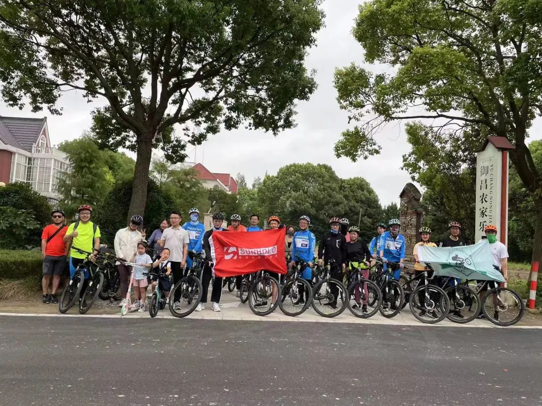 骑乐无穷 | 申浩骑行队&法律人骑行俱乐部上海崇明岛欢乐骑行活动圆满收关
